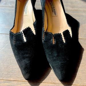 Classic suede Manolo Blahnik kitten heels